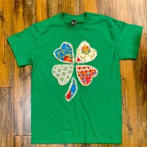 Shamrock Quilted TSHIRT size medium NWT